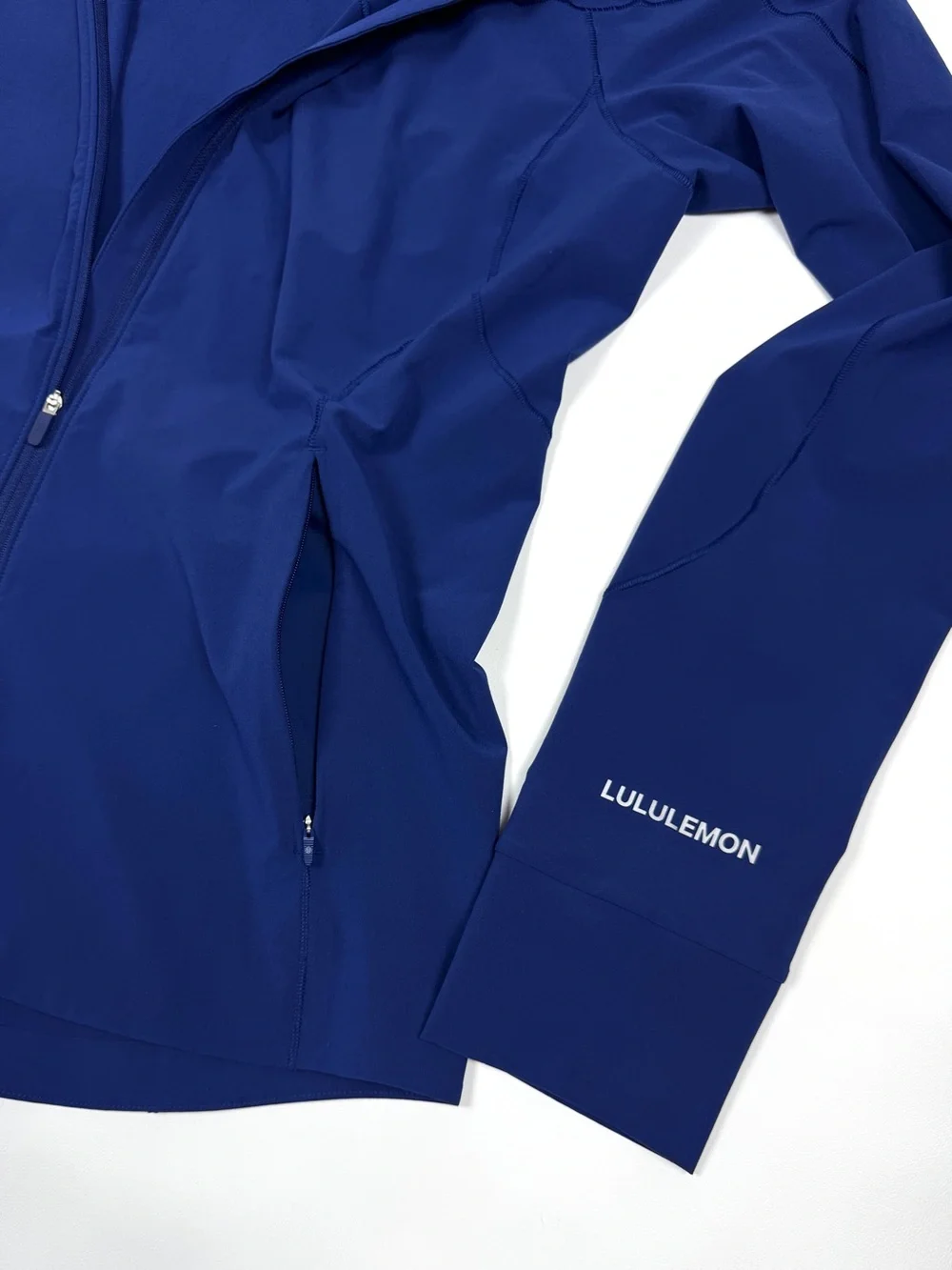 lululemon athletica pre owned